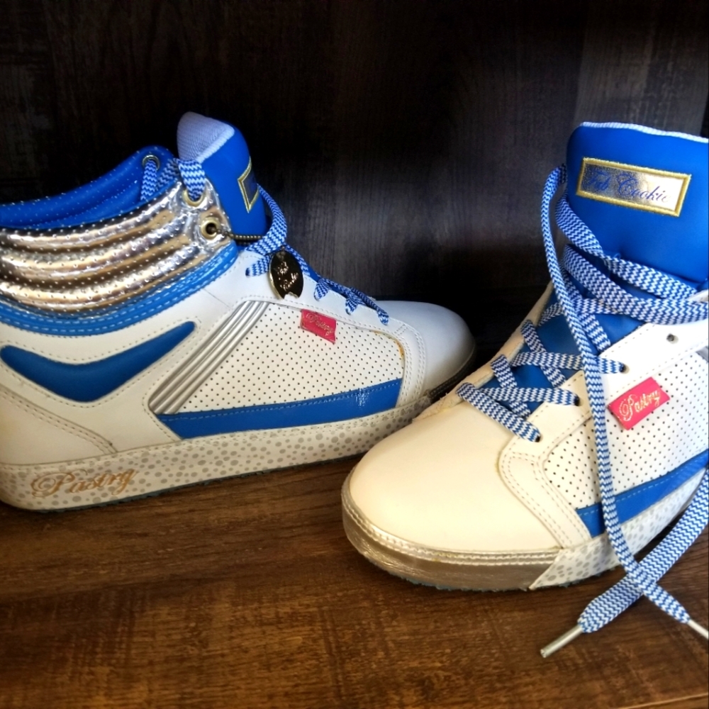 Pastry Kicks - Fab Cookie (Boysenberry)